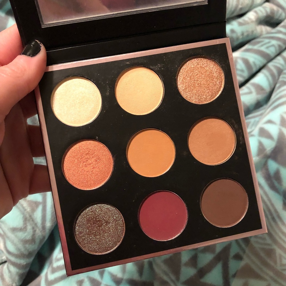 Manny Mua discontinued collab with Makeup Geek